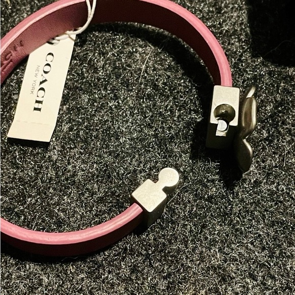 NWT COACH pink band bracelet with Tea Rose $85 [sold] - Picture 5 of 5